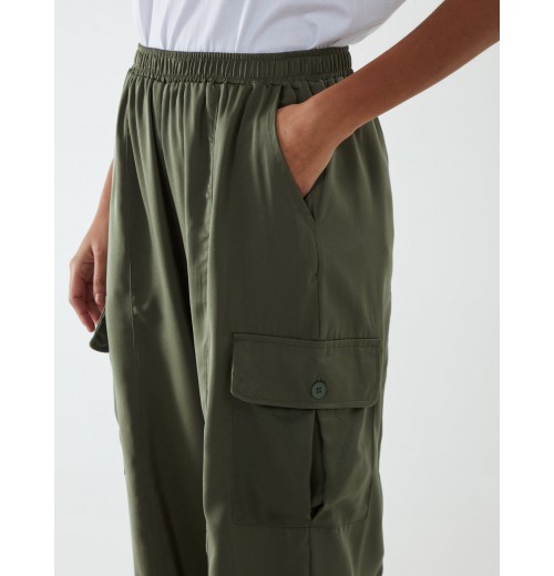 Wide Leg Cargo Trouser